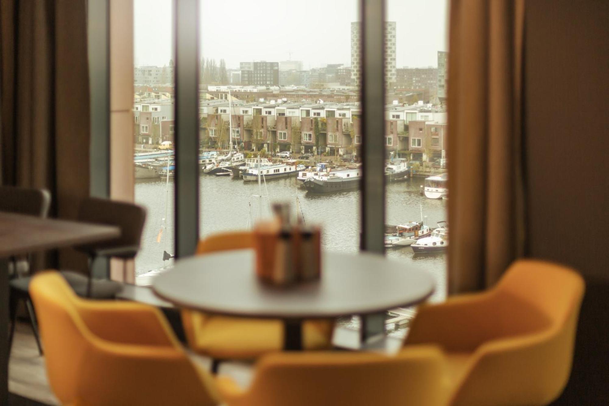 The Niu Fender 4* Amsterdam