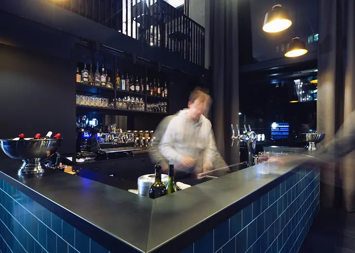 Holiday Inn - The Niu, Fender Amsterdam